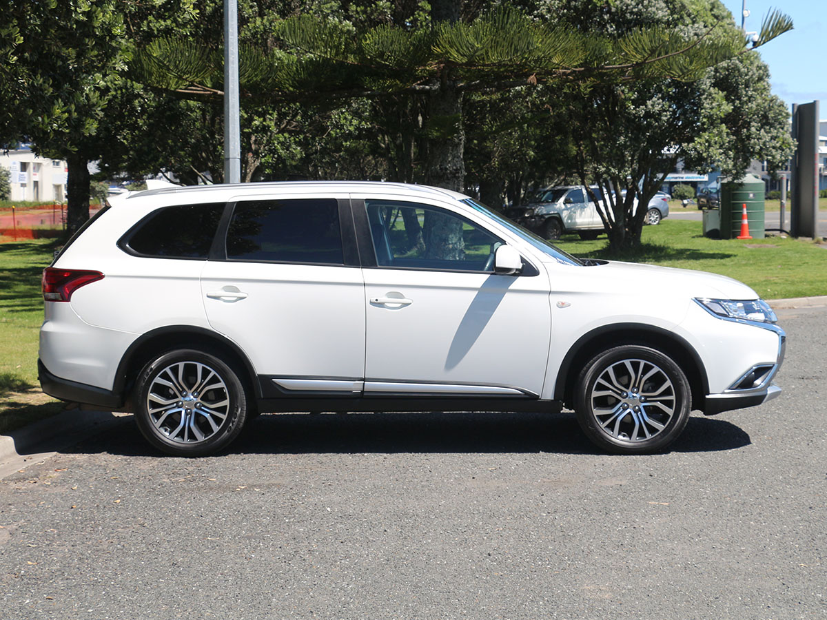 2018 Mitsubishi Outlander LS 2.0 Litre 2WD 7 Seater