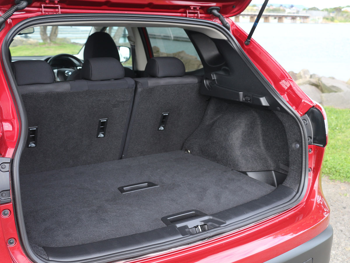 2018 Nissan Qashqai ST-L 2.0L Petrol CVT Auto