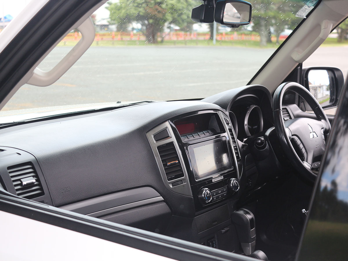 2019 Mitsubishi Pajero Exceed 3.2L Diesel 4WD 7 Seater Automatic