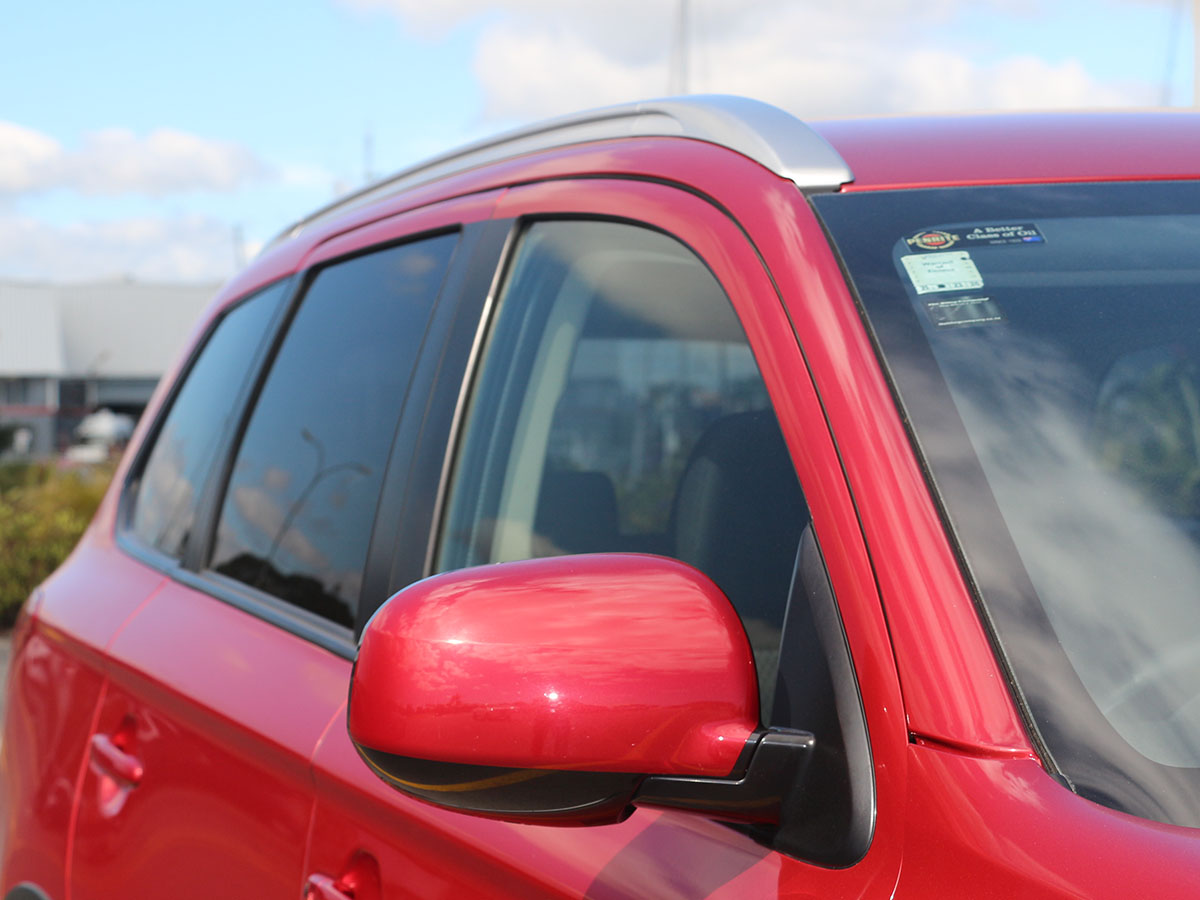 2017 Mitsubishi Outlander LS 4WD 2.4L Petrol 7 Seater Automatic