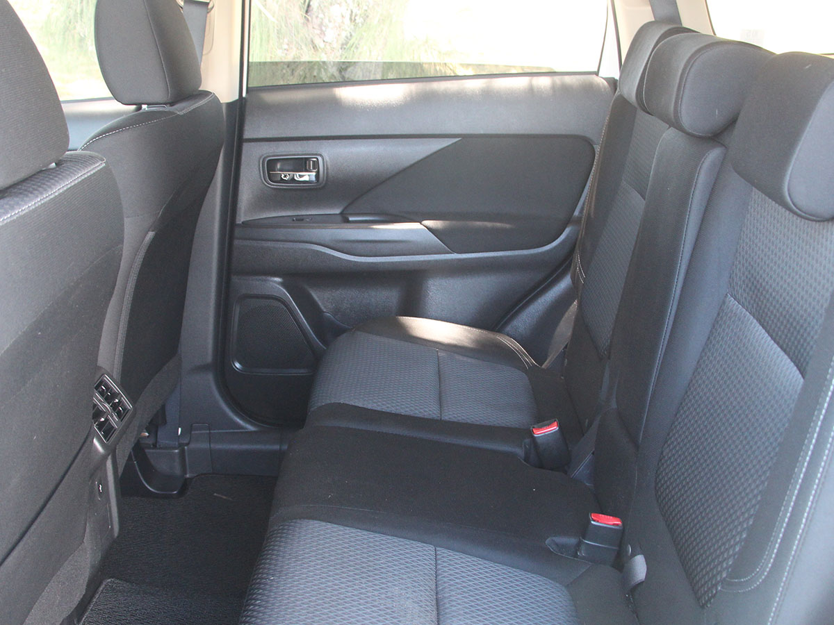 2019 Mitsubishi Outlander XLS 4WD 7 Seater 2.4L Petrol Automatic