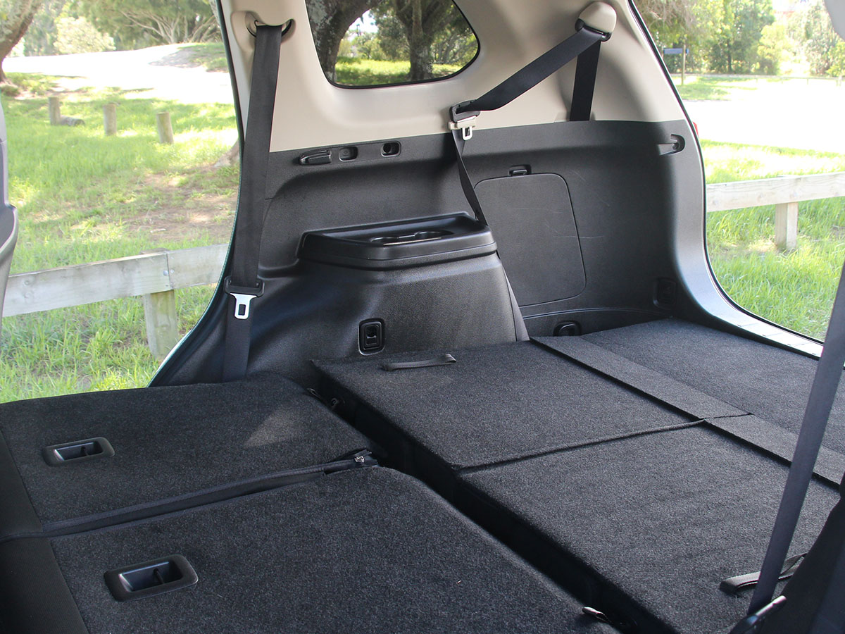 2017 Mitsubishi Outlander LS 2.0L Petrol 2WD 7 Seater