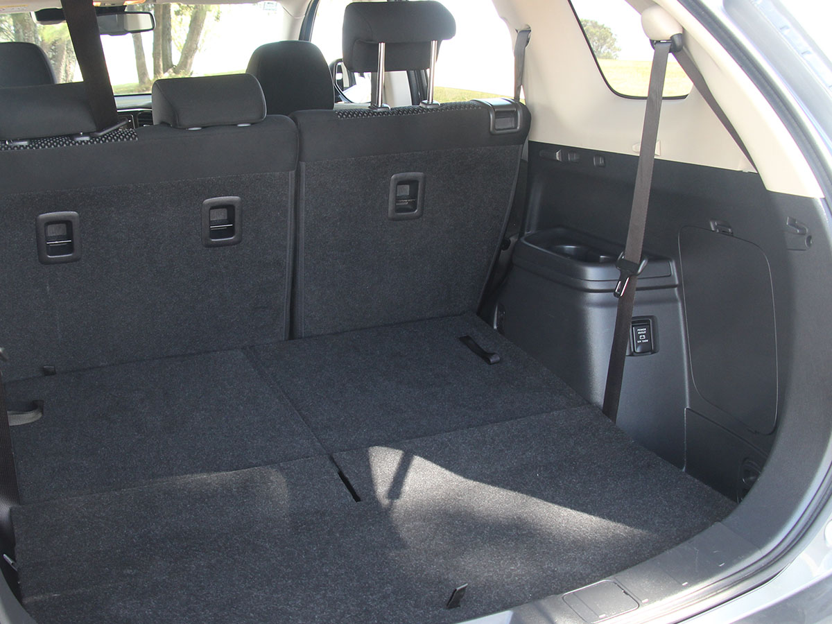 2018 Mitsubishi Outlander XLS 2.4L Petrol 4WD 7 Seater