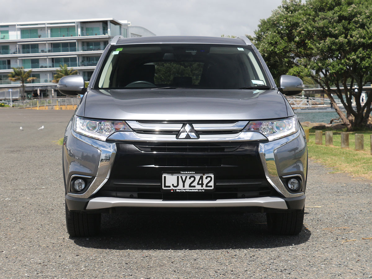 2018 Mitsubishi Outlander XLS 2.4L Petrol 4WD 7 Seater
