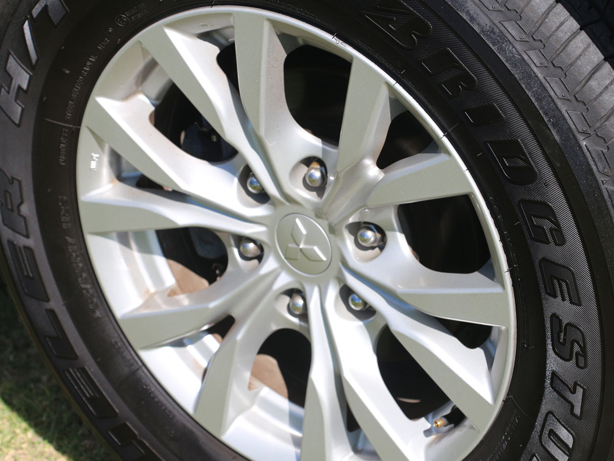 2015 Mitsubishi Challenger 2.5L Diesel 4WD 7 Seater