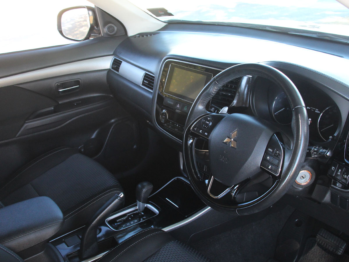 2017 Mitsubishi Outlander XLS 2.0L 2WD Petrol Automatic