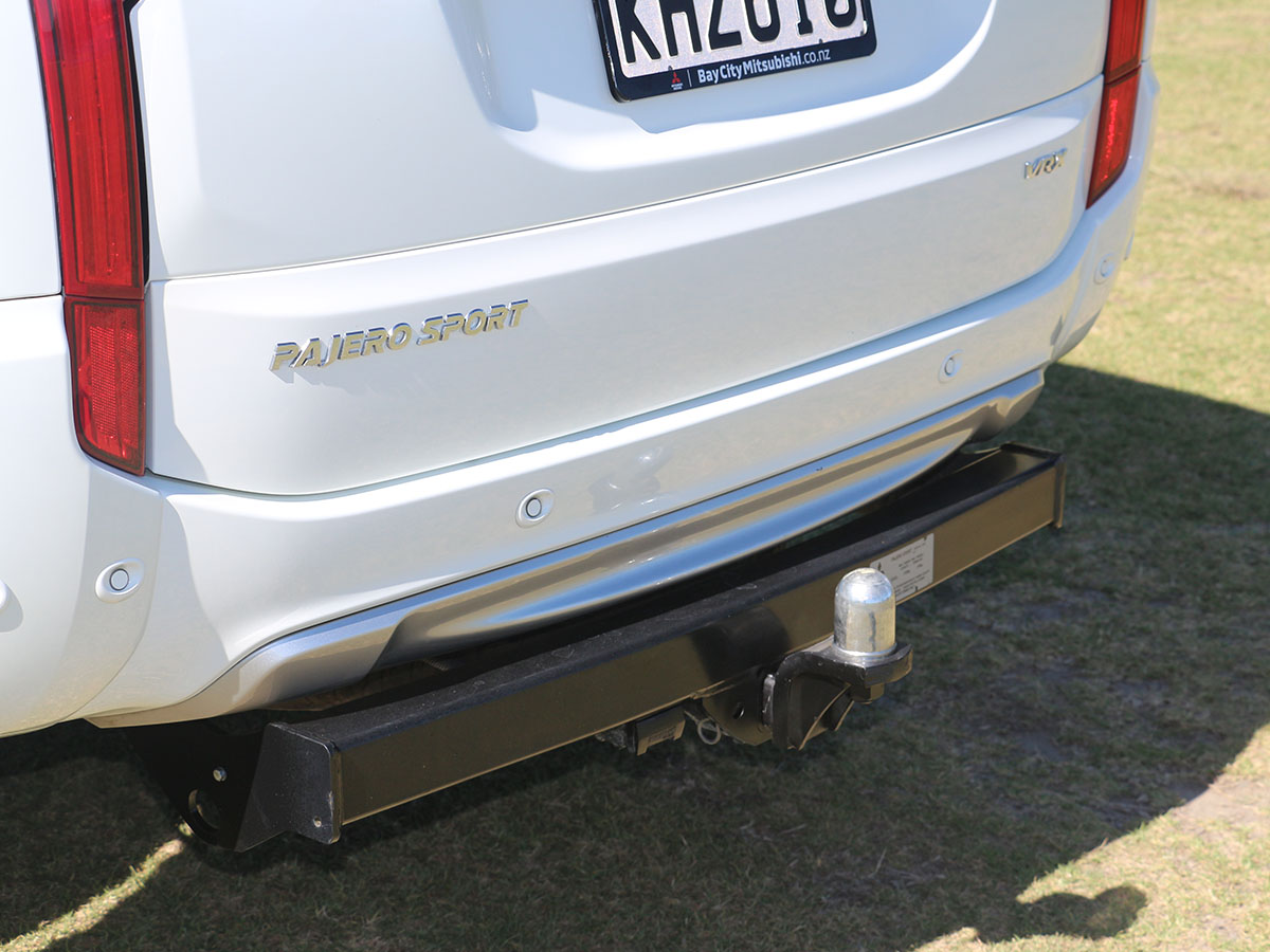 2017 Mitsubishi Pajero Sport VRX 2.4L Diesel 4WD 8 Speed Automatic