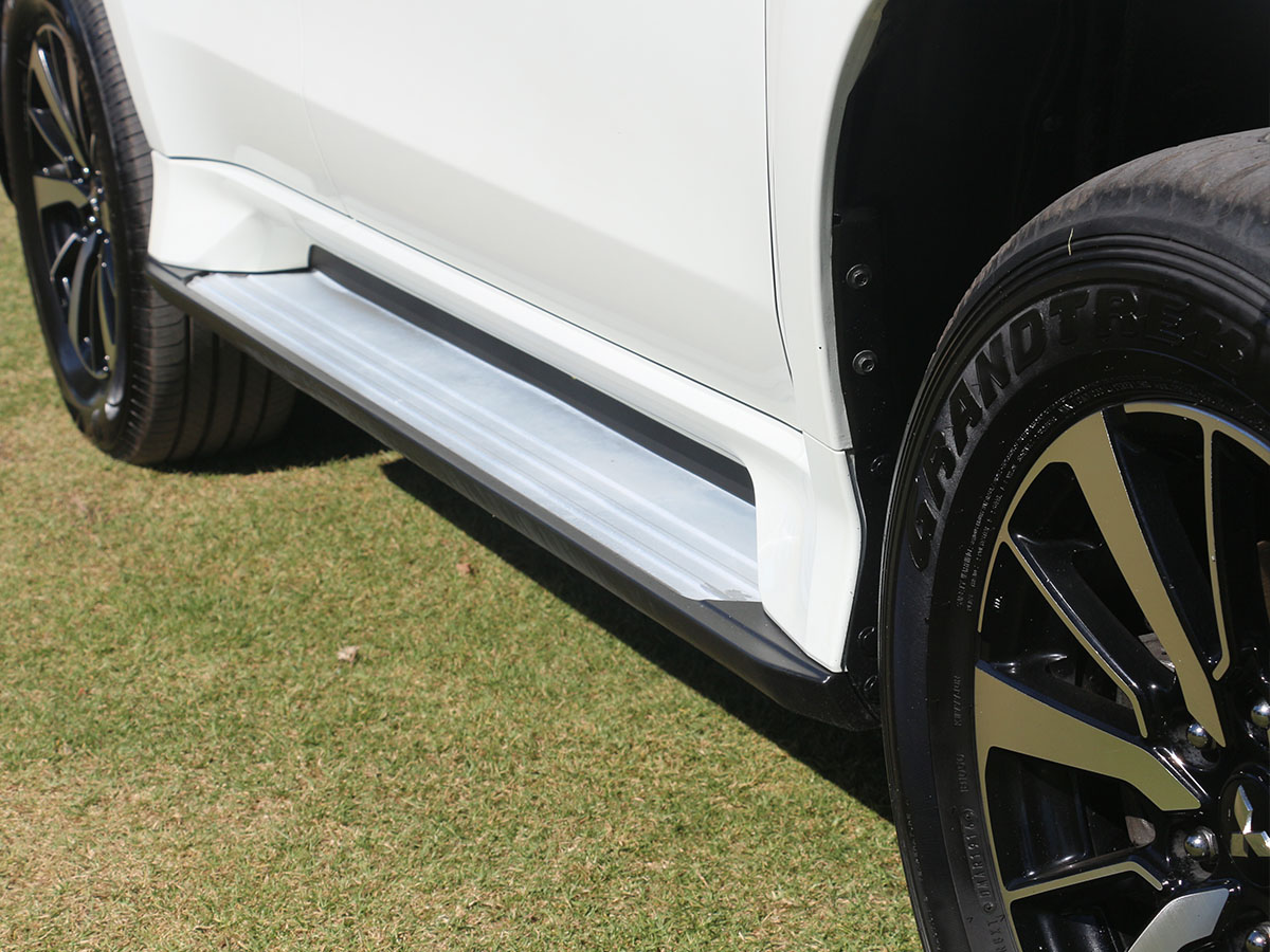 2017 Mitsubishi Pajero Sport VRX 2.4L Diesel 4WD 8 Speed Automatic