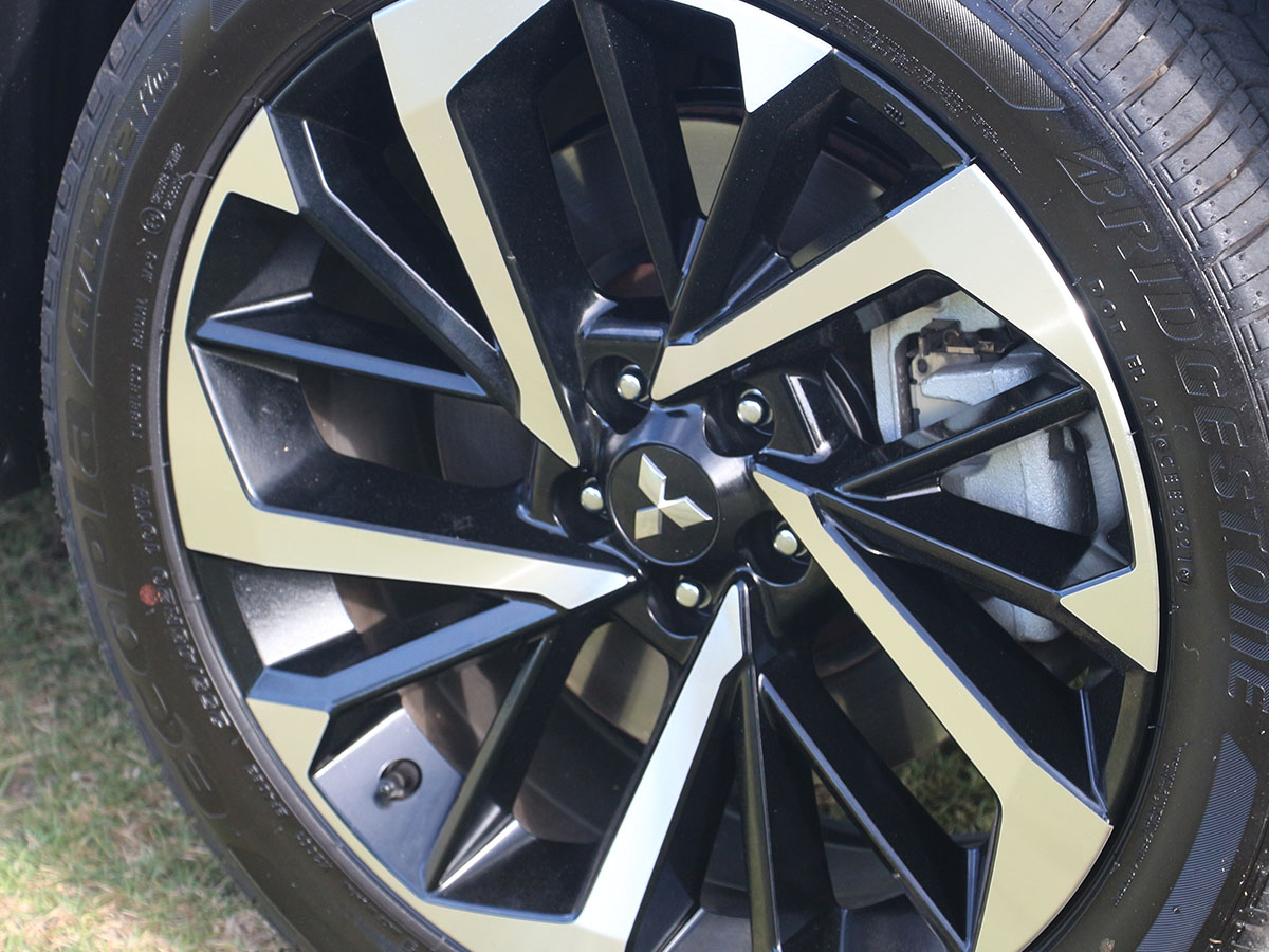 2021 Mitsubishi Outlander VRX 2.5L Petrol 2WD 7 Seater