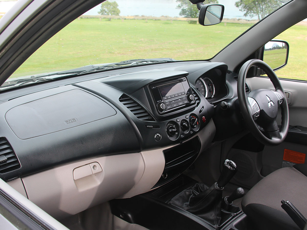 2014 Mitsubishi Triton 2.5L Diesel 4WD Manual