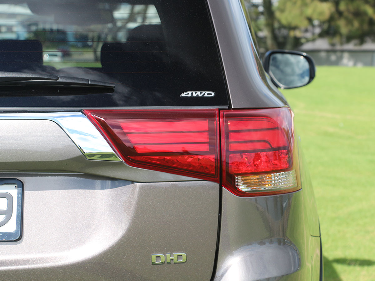 2016 Mitsubishi Outlander VRX 2.3L Diesel 4WD 7 Seater 6 Speed Auto