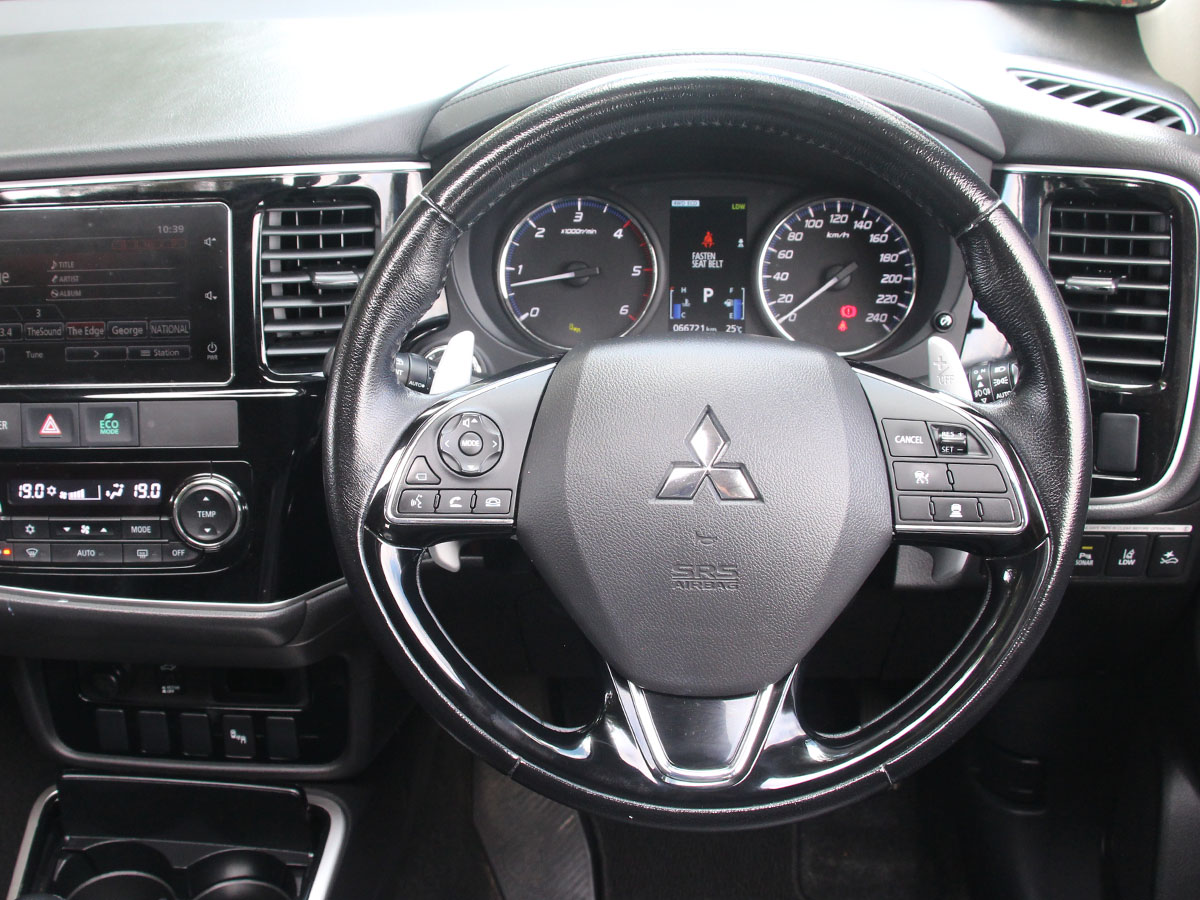 2016 Mitsubishi Outlander VRX 2.3L Diesel 4WD 7 Seater 6 Speed Auto