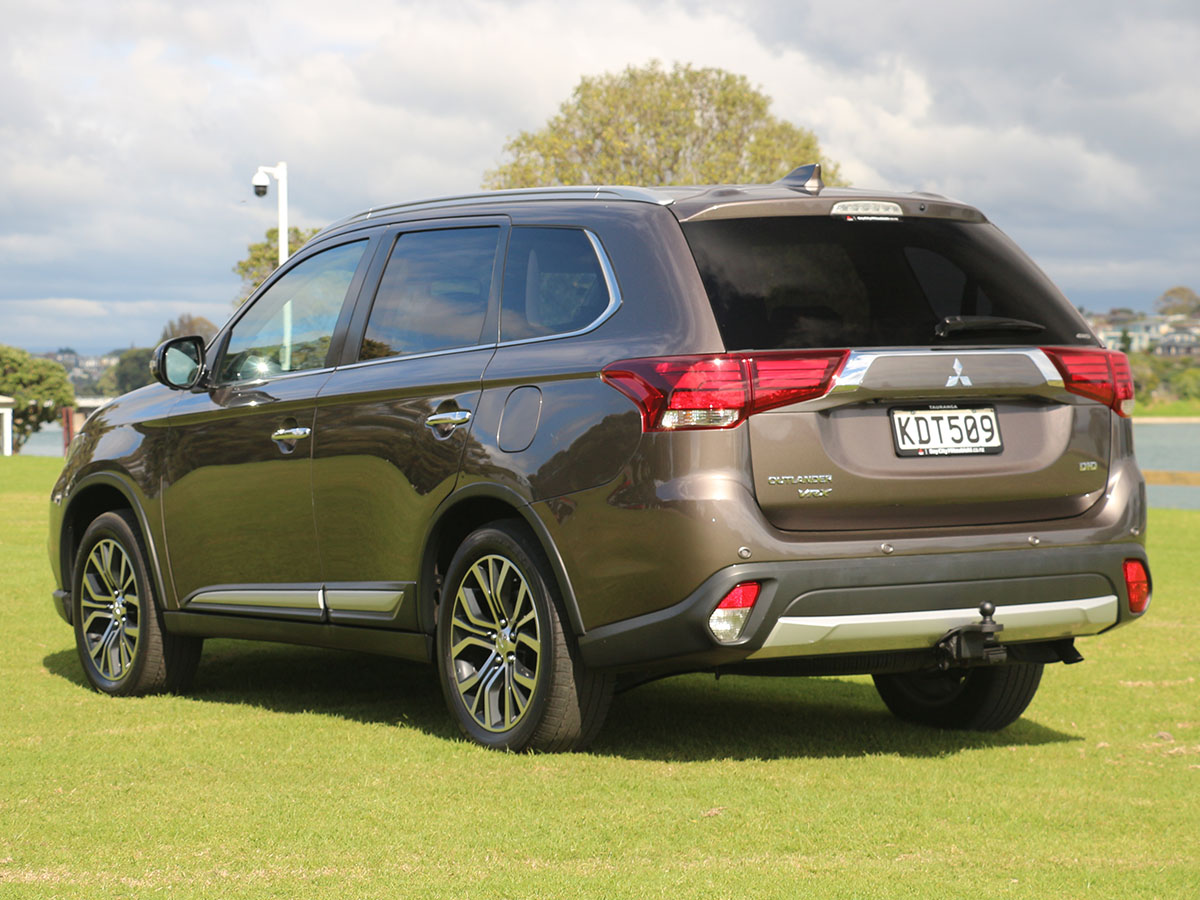 2016 Mitsubishi Outlander VRX 2.3L Diesel 4WD 7 Seater 6 Speed Auto
