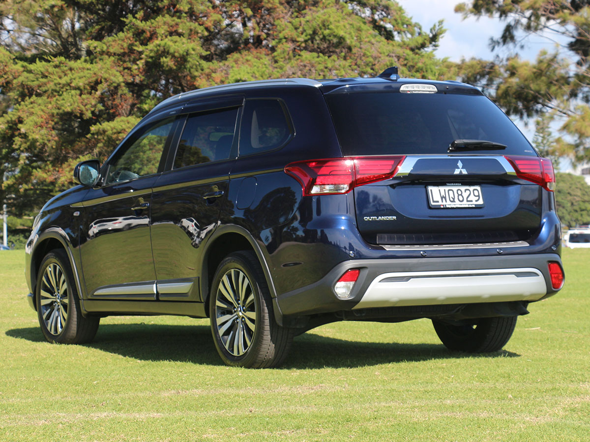 2019 Mitsubishi Outlander LS 2.4L Petrol 4WD 7 Seater