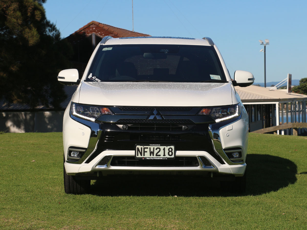 2021 Mitsubishi Outlander VRX PHEV 4WD