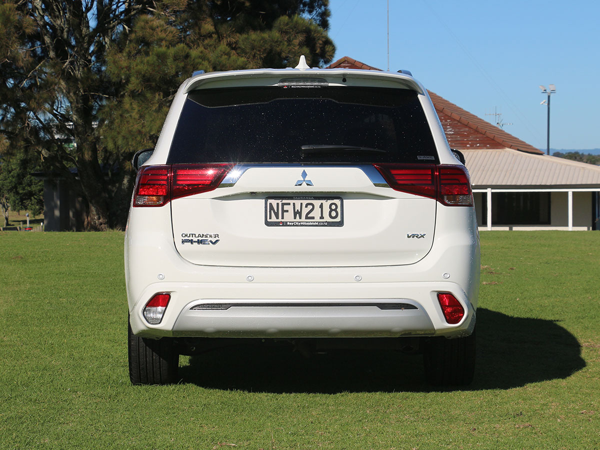 2021 Mitsubishi Outlander VRX PHEV 4WD