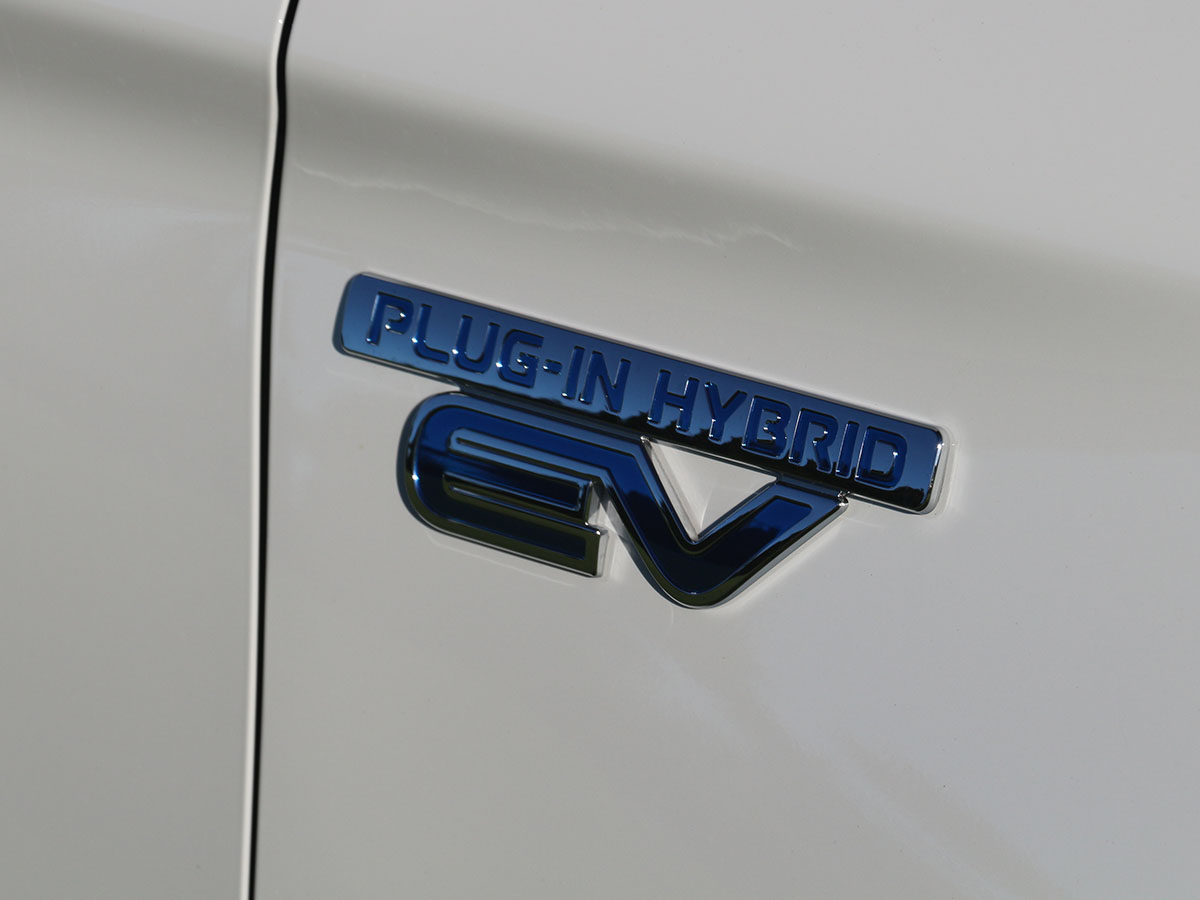 2021 Mitsubishi Outlander VRX PHEV 4WD