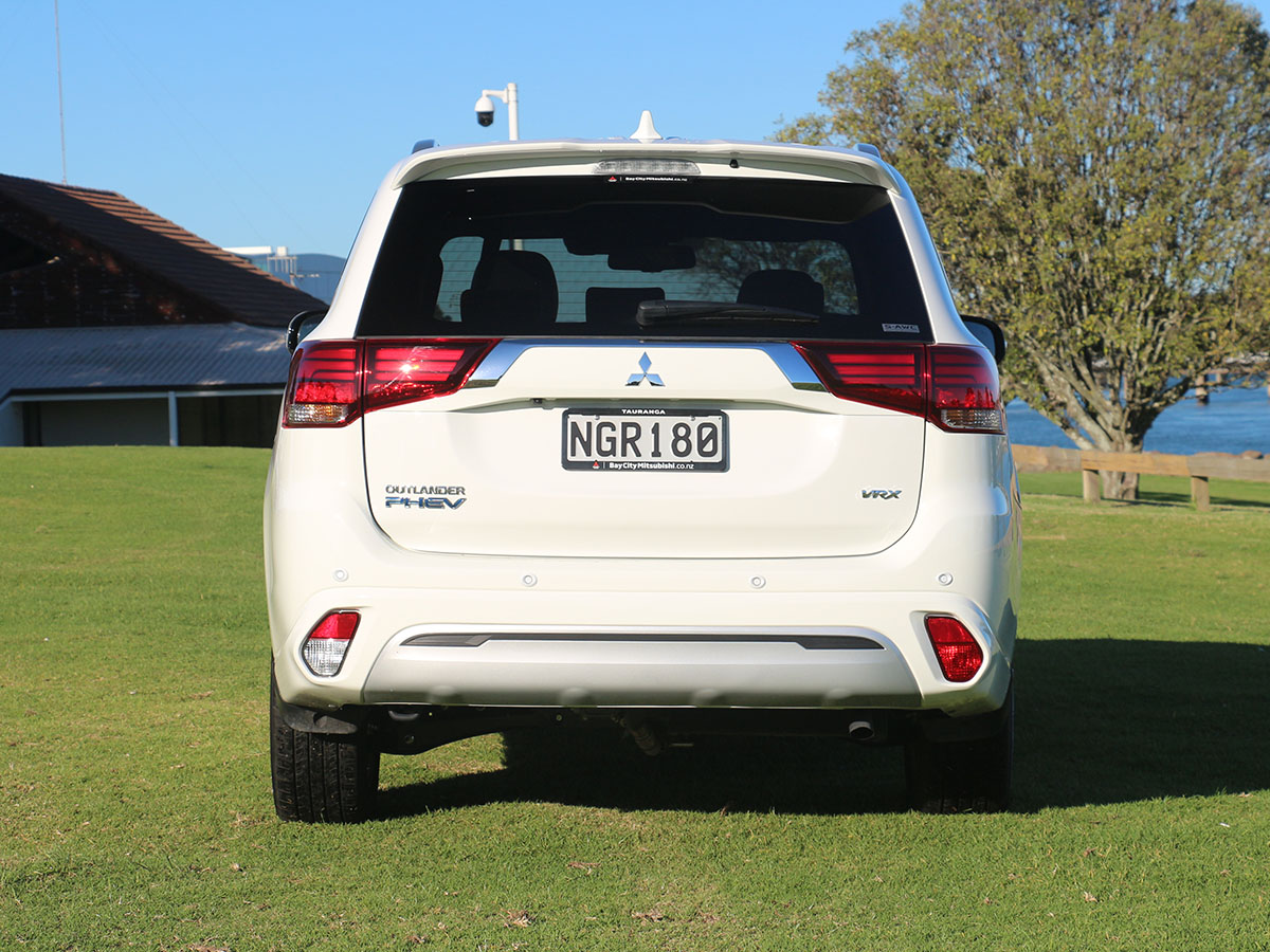 2021 Mitsubishi Outlander VRX PHEV 4WD