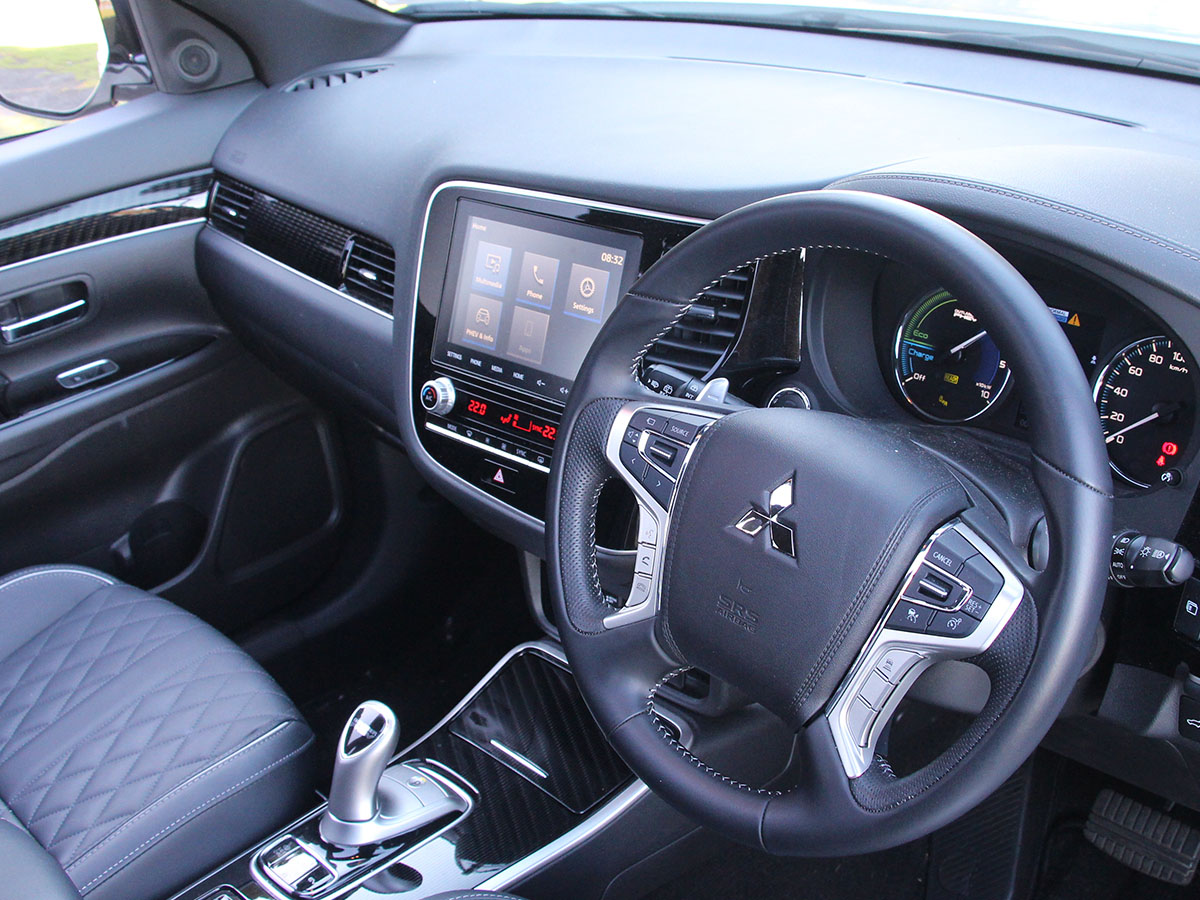 2021 Mitsubishi Outlander VRX PHEV 4WD