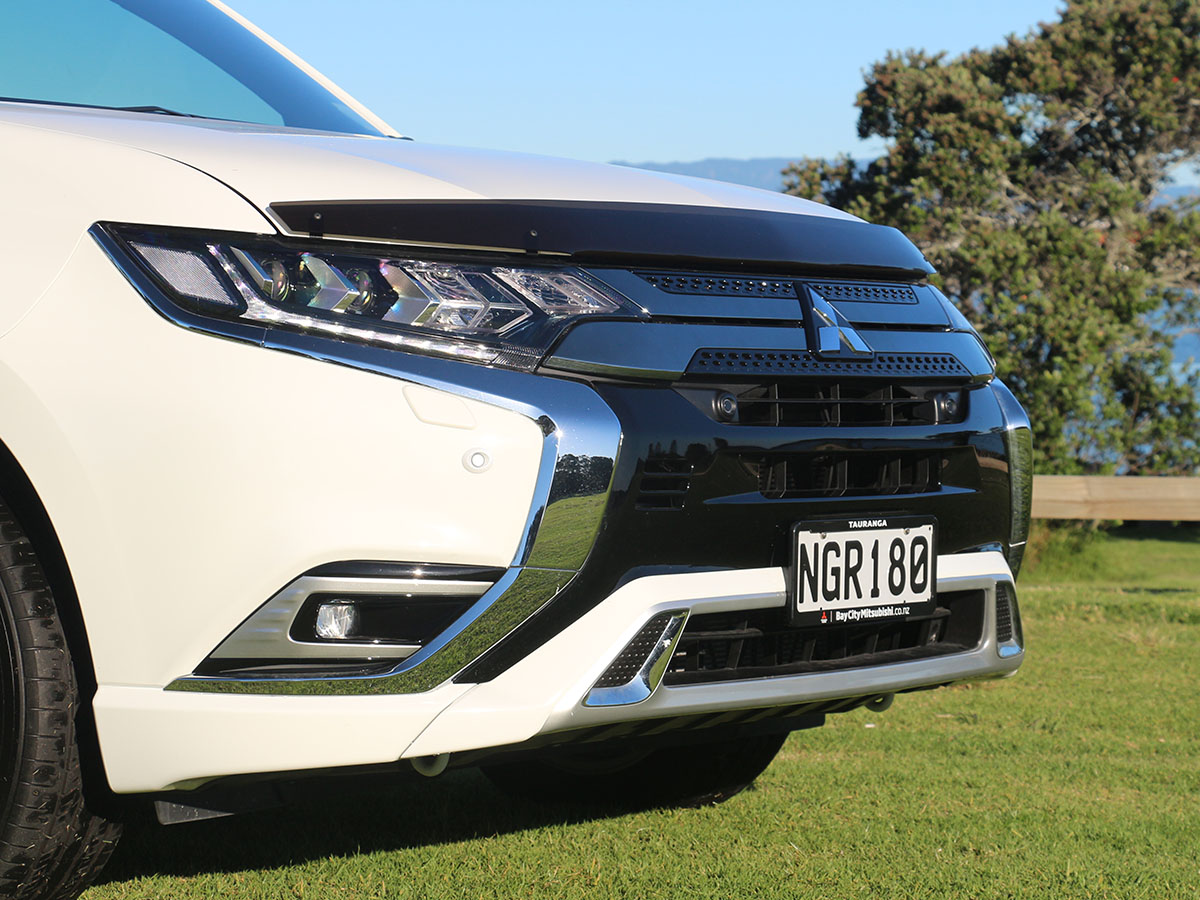 2021 Mitsubishi Outlander VRX PHEV 4WD