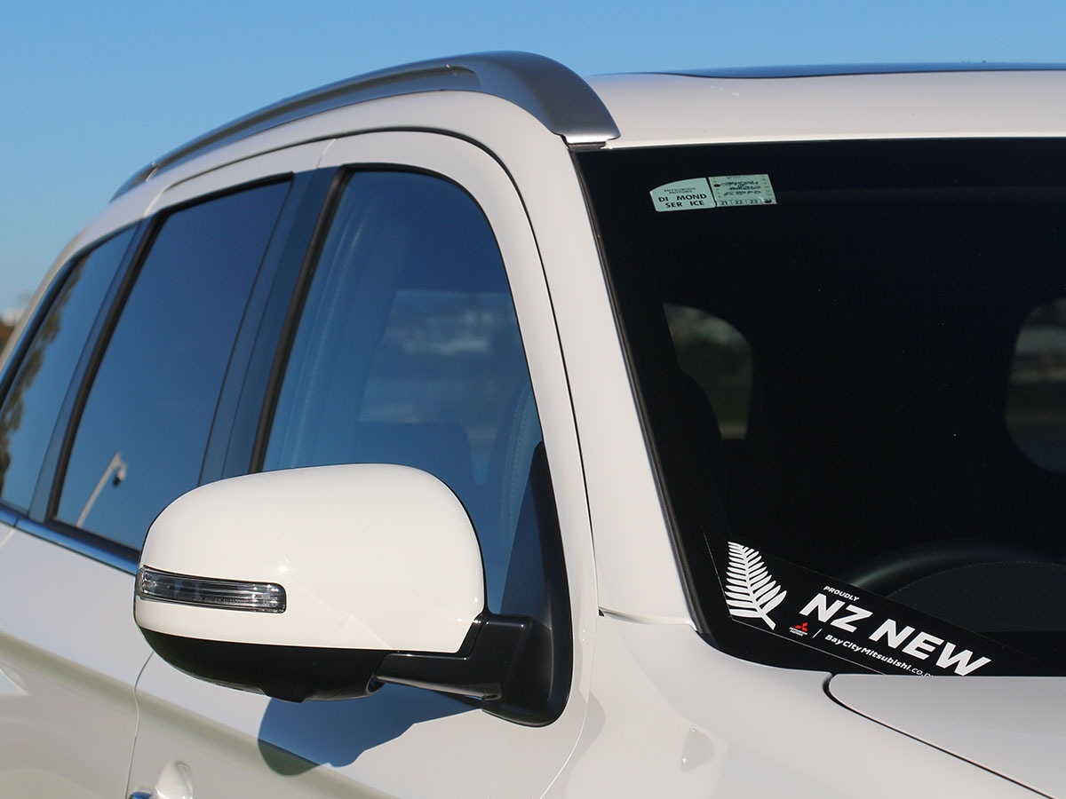 2021 Mitsubishi Outlander VRX PHEV 4WD