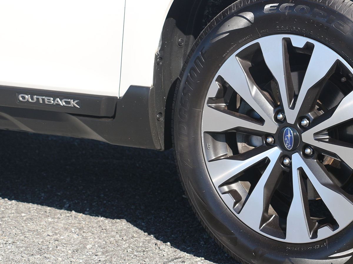 2017 Subaru Outback Premium 2.5L Petrol 4WD
