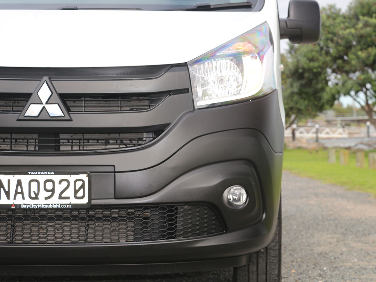 2020 Mitsubishi Express 2.0L Turbo Diesel 6 Speed Auto