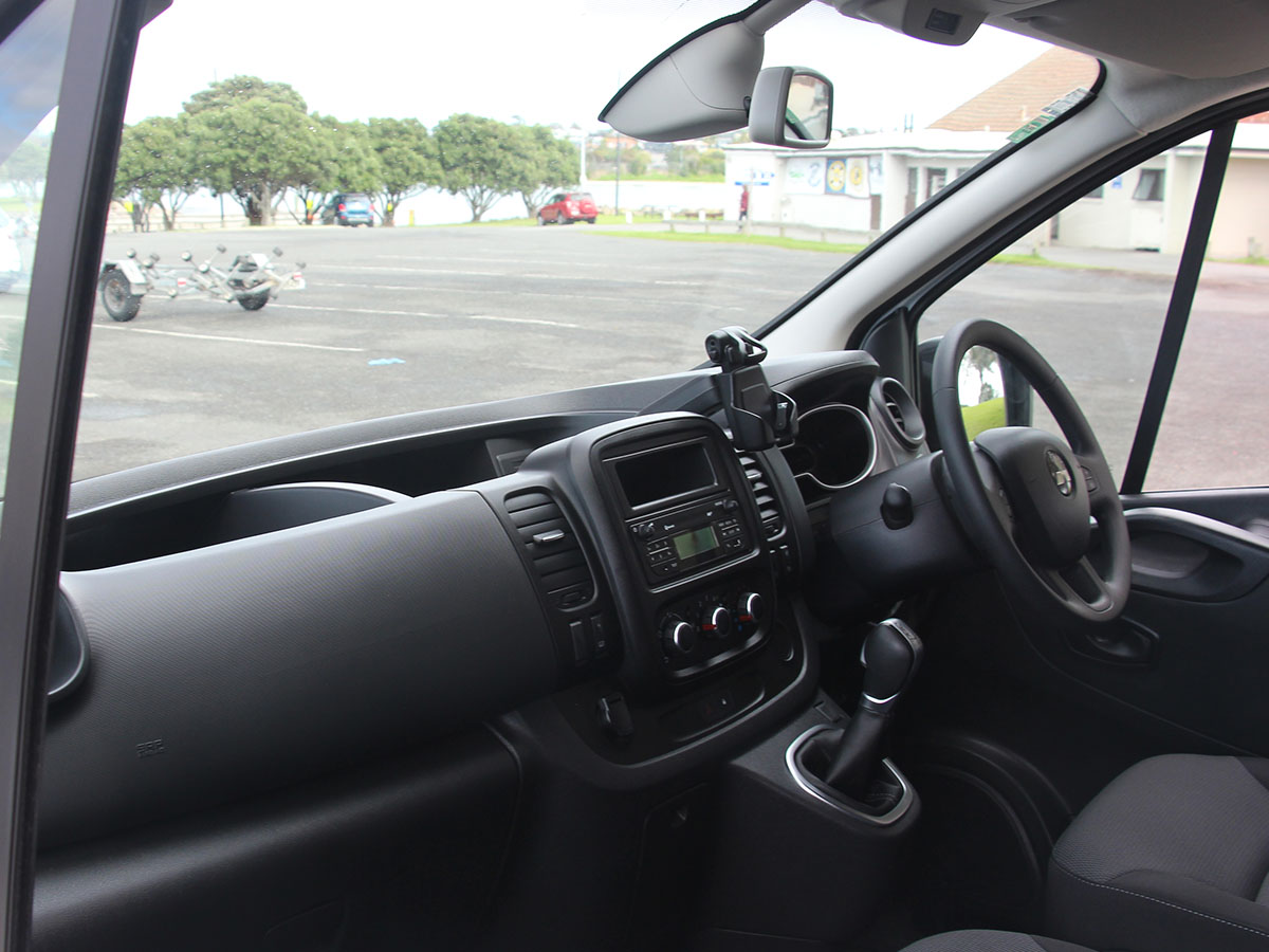 2020 Mitsubishi Express 2.0L Turbo Diesel 6 Speed Auto