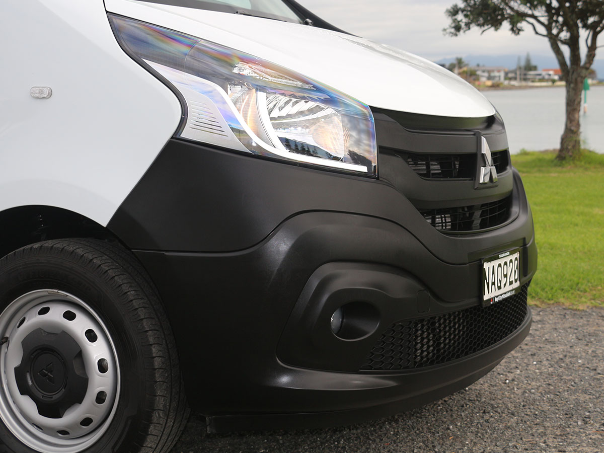 2020 Mitsubishi Express 2.0L Turbo Diesel 6 Speed Auto