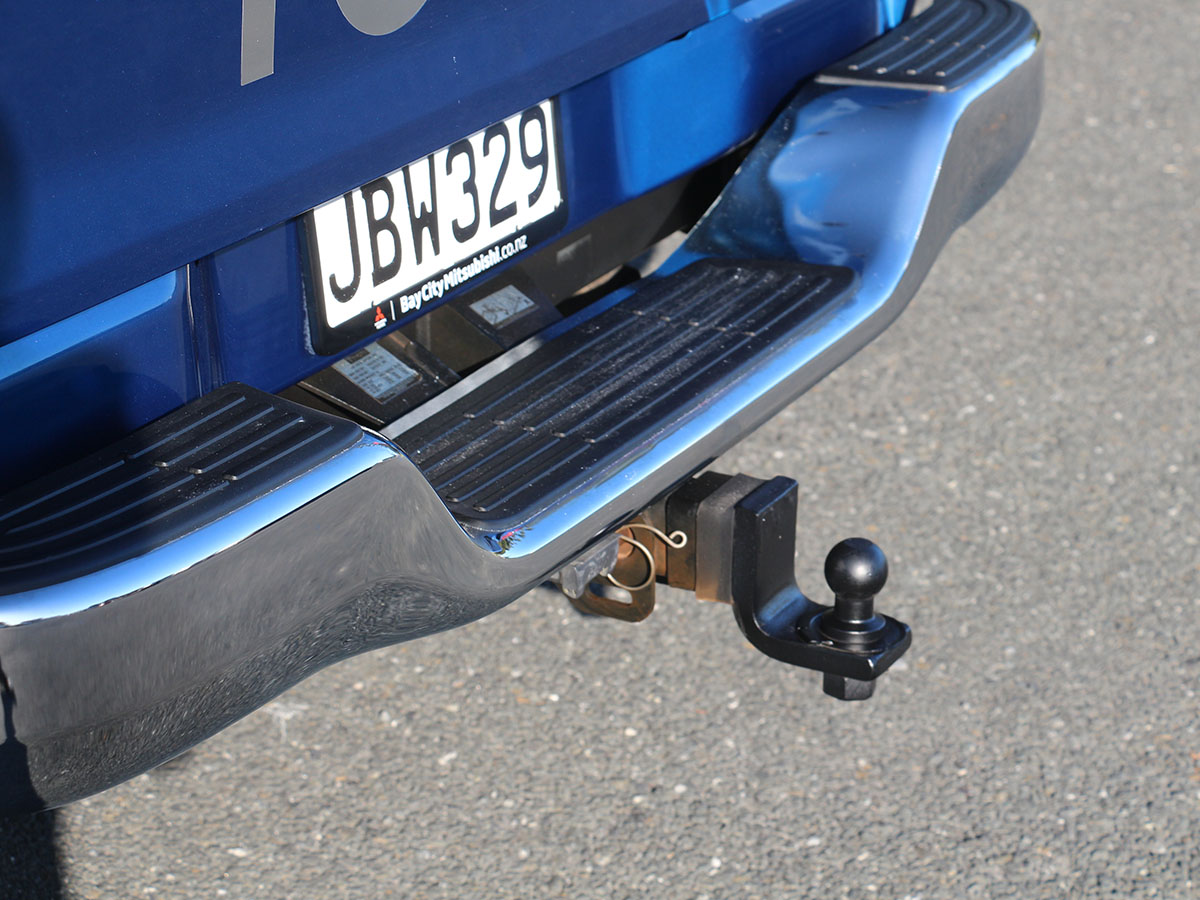 2015 Toyota Hilux SR5 4WD 3.0L Diesel Turbo