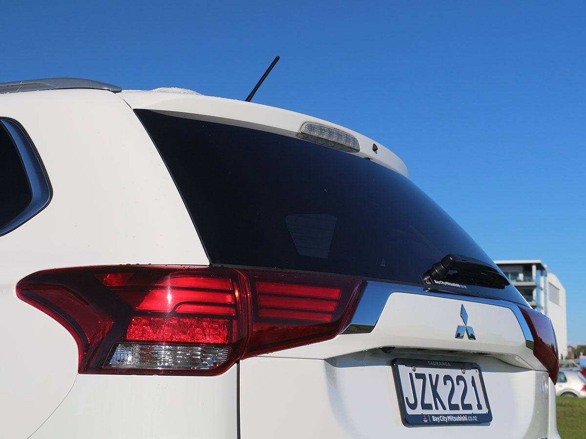 2016 Mitsubishi Outlander VRX 2.4L Petrol 4WD 7 Seater