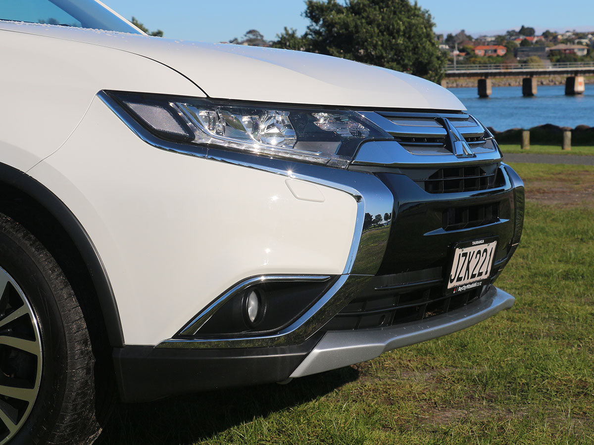 2016 Mitsubishi Outlander VRX 2.4L Petrol 4WD 7 Seater