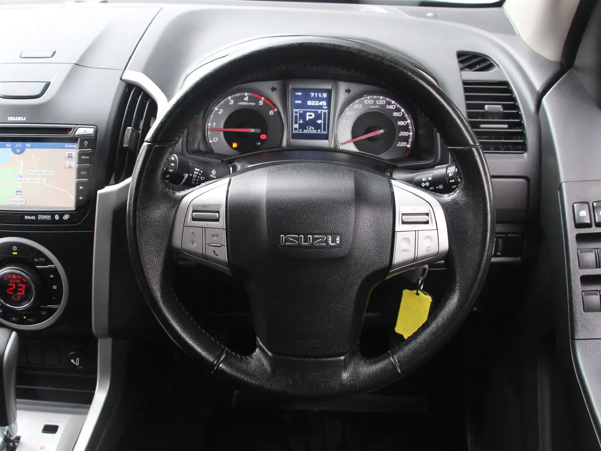2015 Isuzu MU-X JKD40