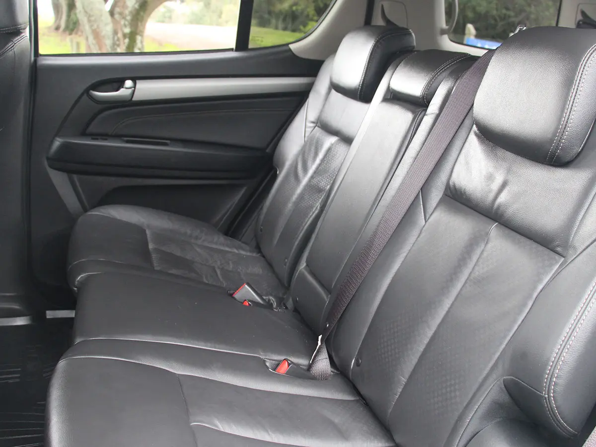 2015 Isuzu MU-X 3.0L Diesel 4WD 7 Seater