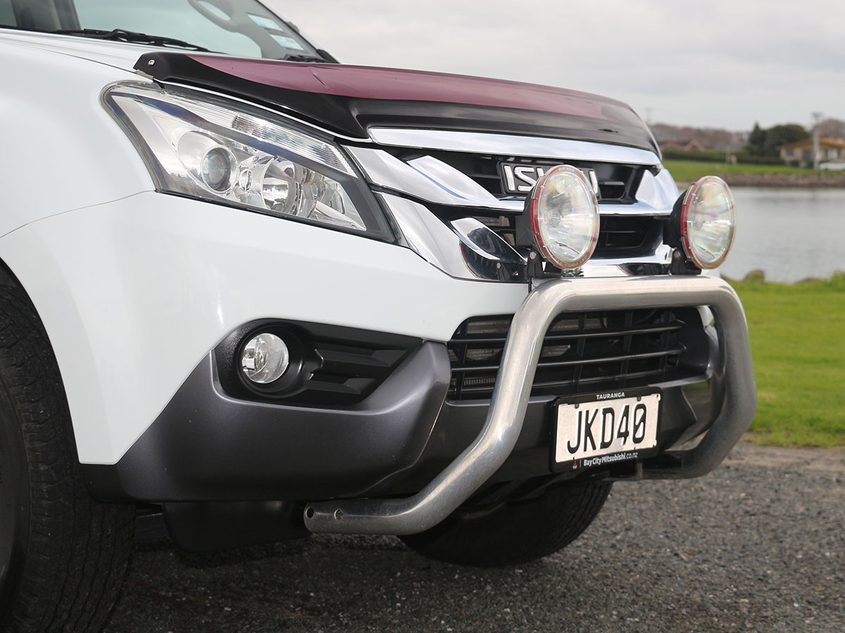2015 Isuzu MU-X 3.0L Diesel 4WD 7 Seater