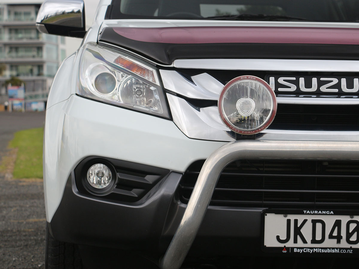 2015 Isuzu MU-X 3.0L Diesel 4WD 7 Seater