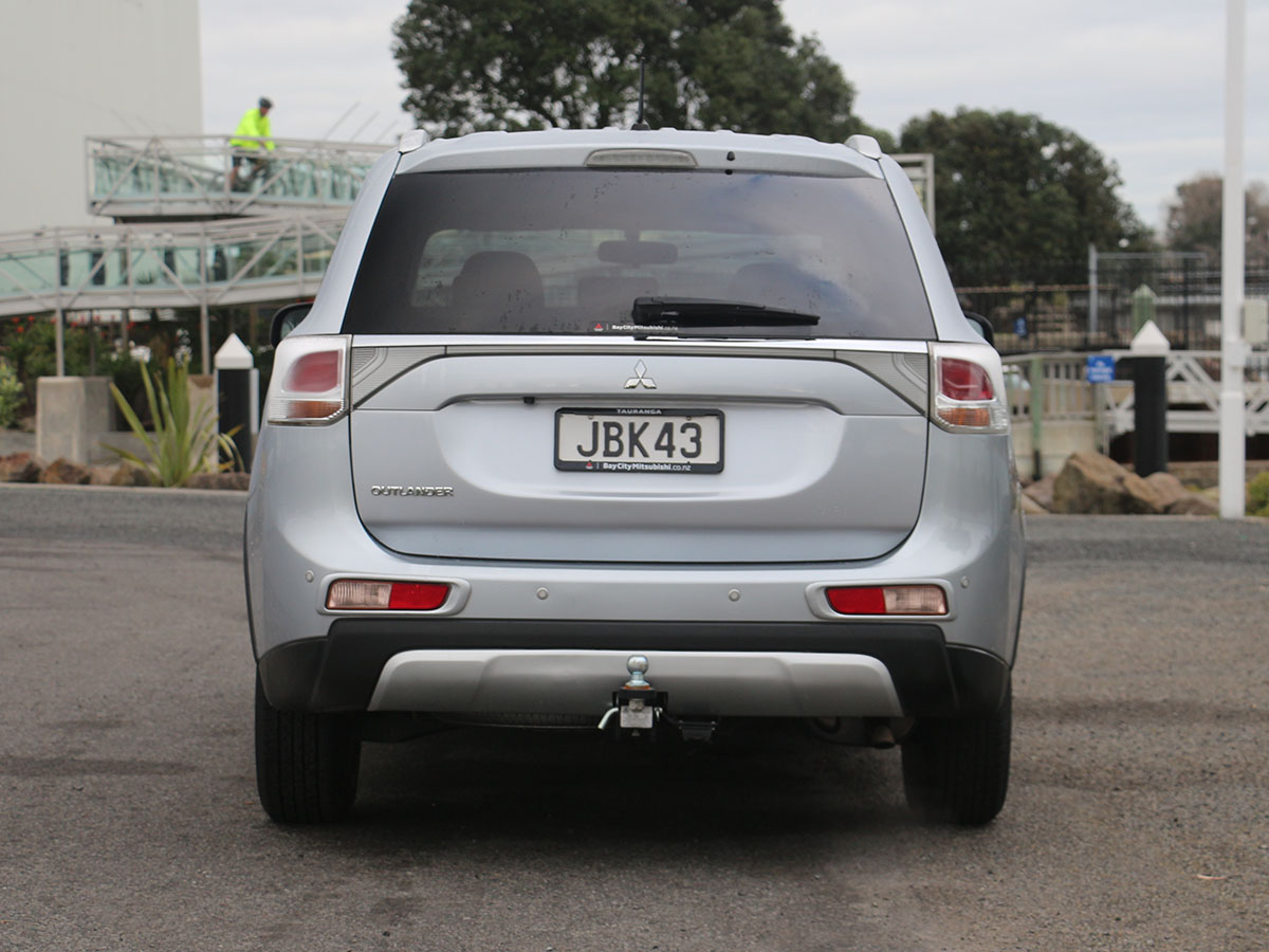 2015 Mitsubishi Outlander LS 2.0L Petrol Auto