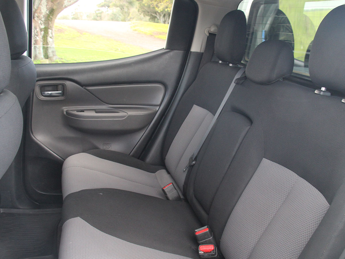 2018 Mitsubishi Triton GLXR 4WD 2.4L Diesel 6 Speed Manual