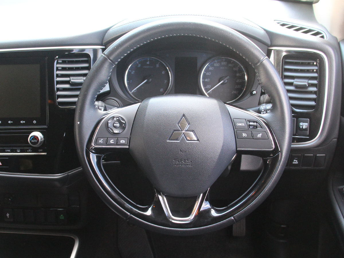 2020 Mitsubishi Outlander LS 2.4L Petrol 7 Seater Automatic