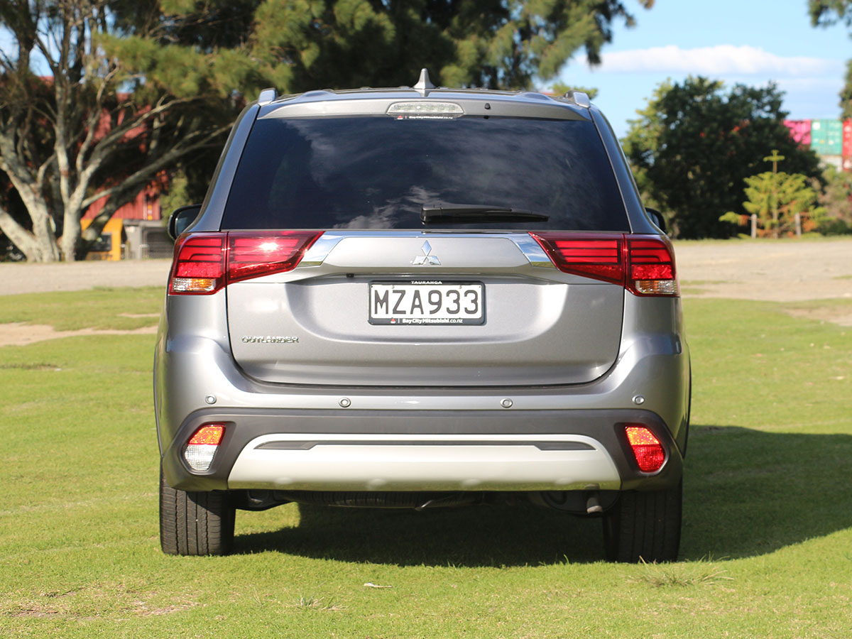 2020 Mitsubishi Outlander LS 2.4L Petrol 7 Seater Automatic