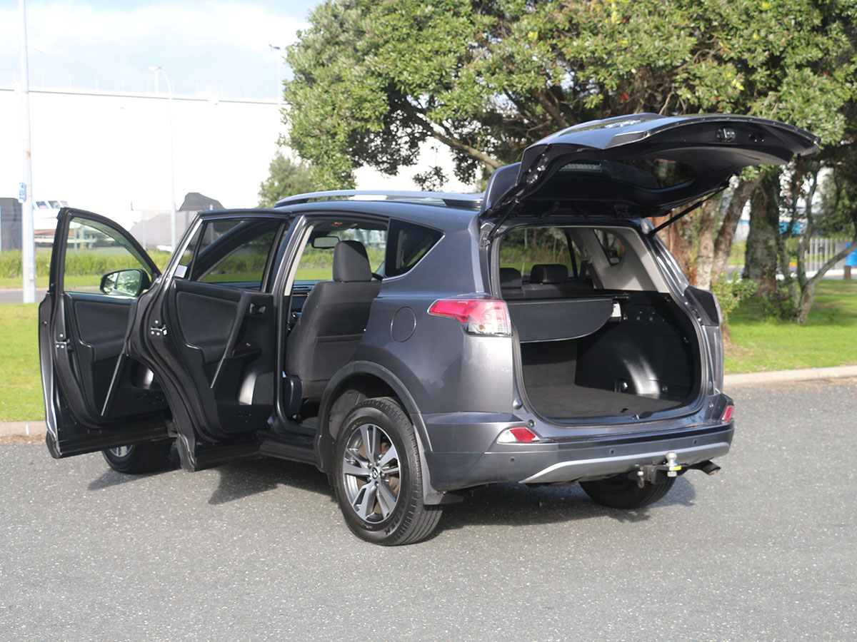 2017 Toyota RAV4 KWN243