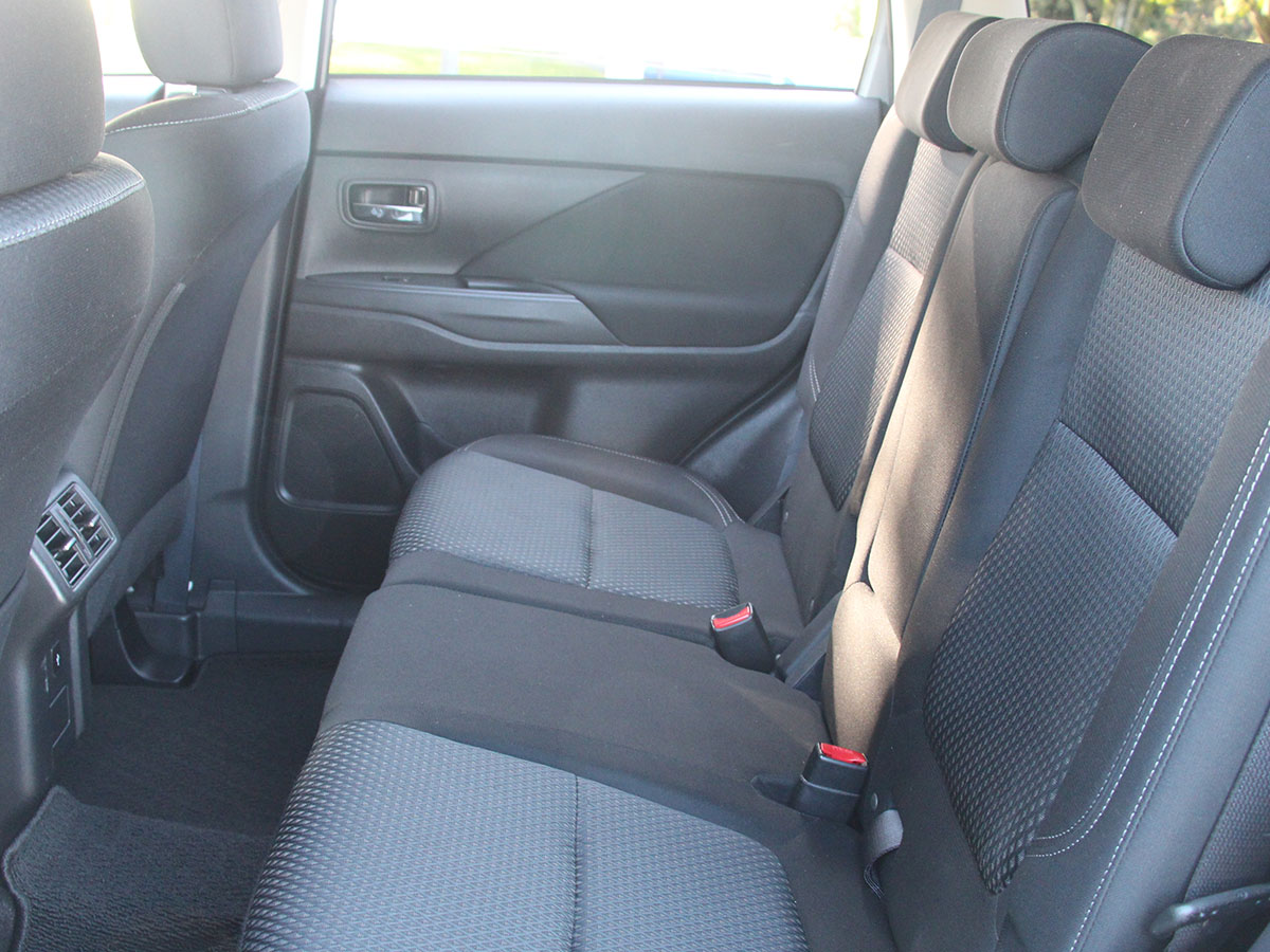 2019 Mitsubishi Outlander XLS 2.4L Petrol 4WD 7 Seater