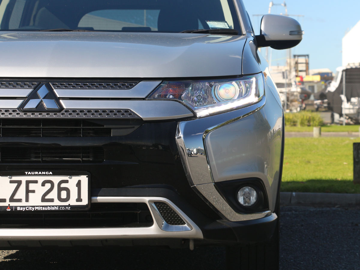 2019 Mitsubishi Outlander XLS 2.4L Petrol 4WD 7 Seater