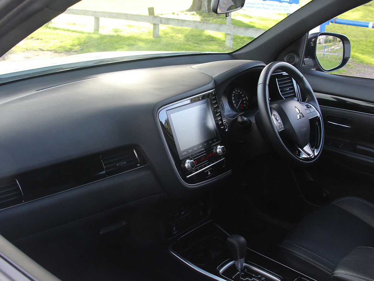 2020 Mitsubishi Outlander SPORT 2.4L Petrol 4WD 7 Seater