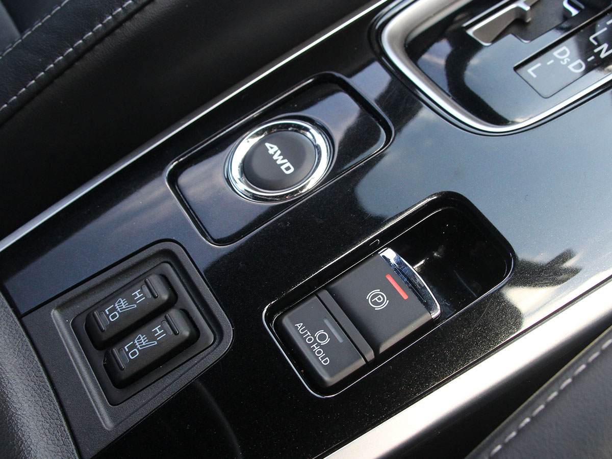 2020 Mitsubishi Outlander SPORT 2.4L Petrol 4WD 7 Seater