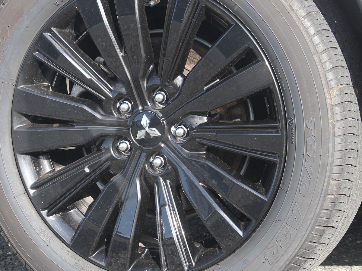 2020 Mitsubishi Outlander SPORT 2.4L Petrol 4WD 7 Seater