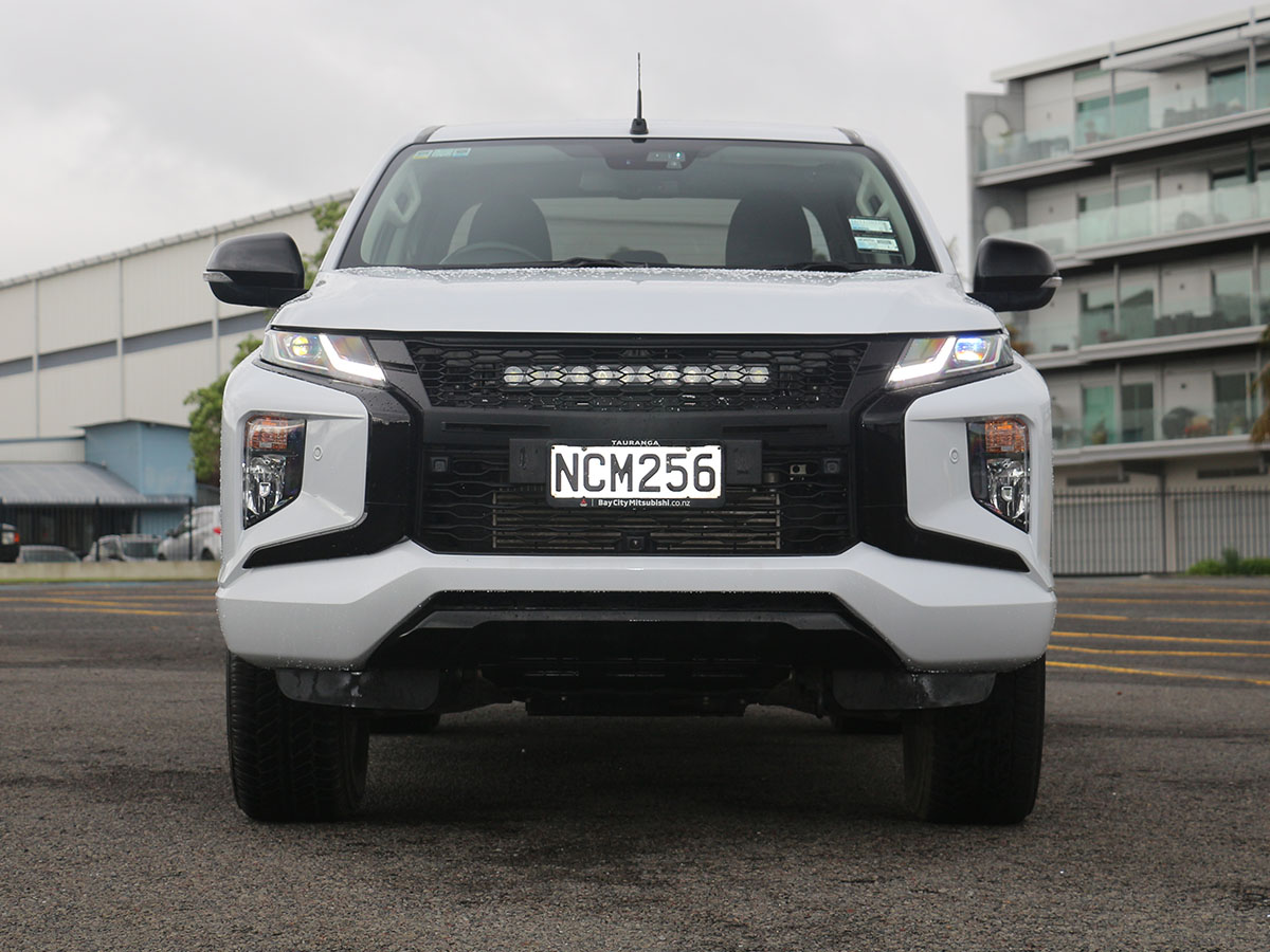 2020 Mitsubishi Triton GLSB 4WD 2.4L Diesel Turbo 6 Speed Auto