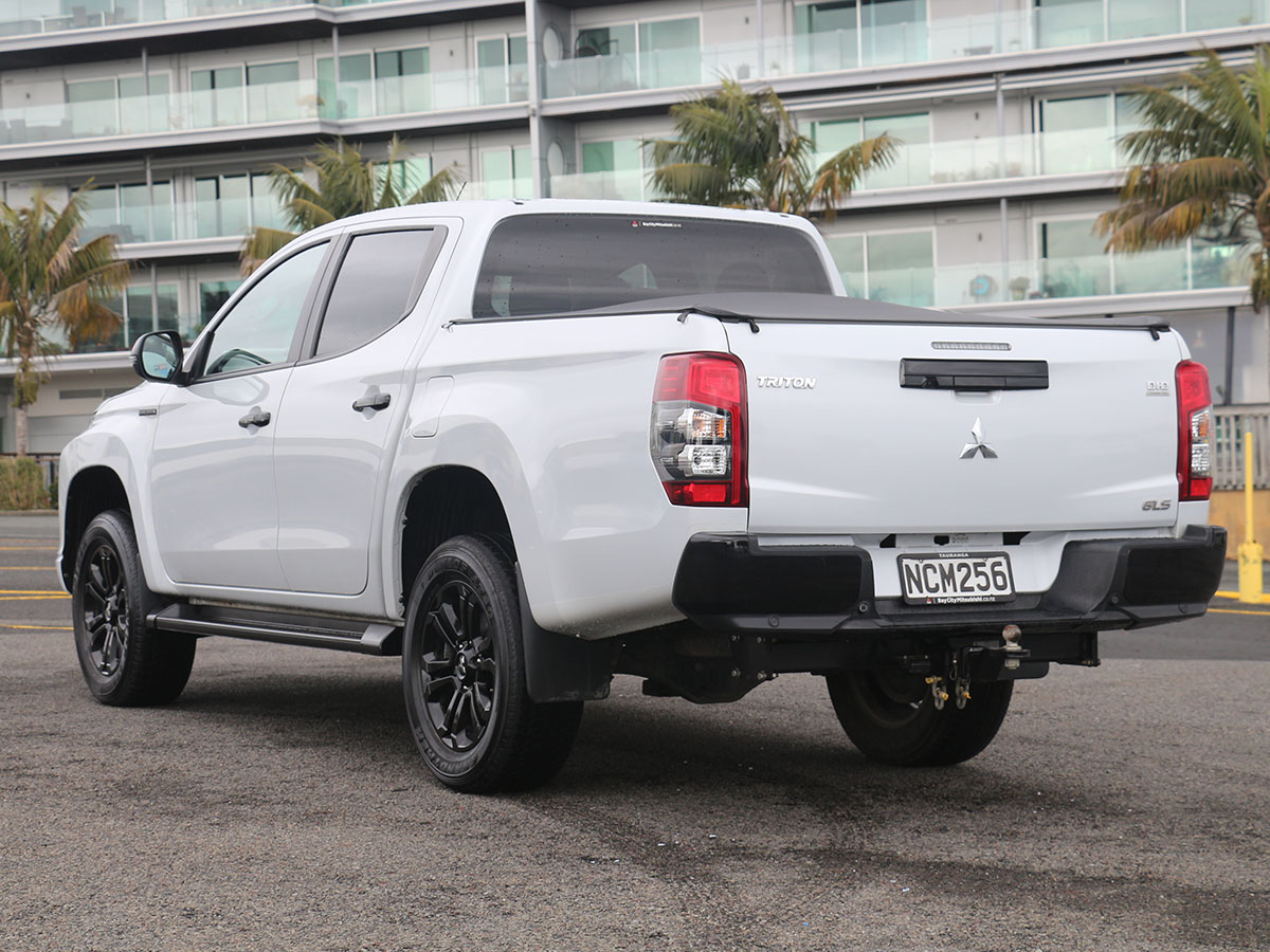 2020 Mitsubishi Triton GLSB 4WD 2.4L Diesel Turbo 6 Speed Auto