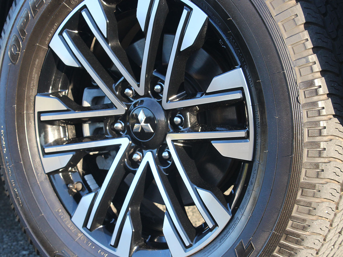 2021 Mitsubishi Pajero Sport VRX 2.4L Diesel 4WD 7 Seater