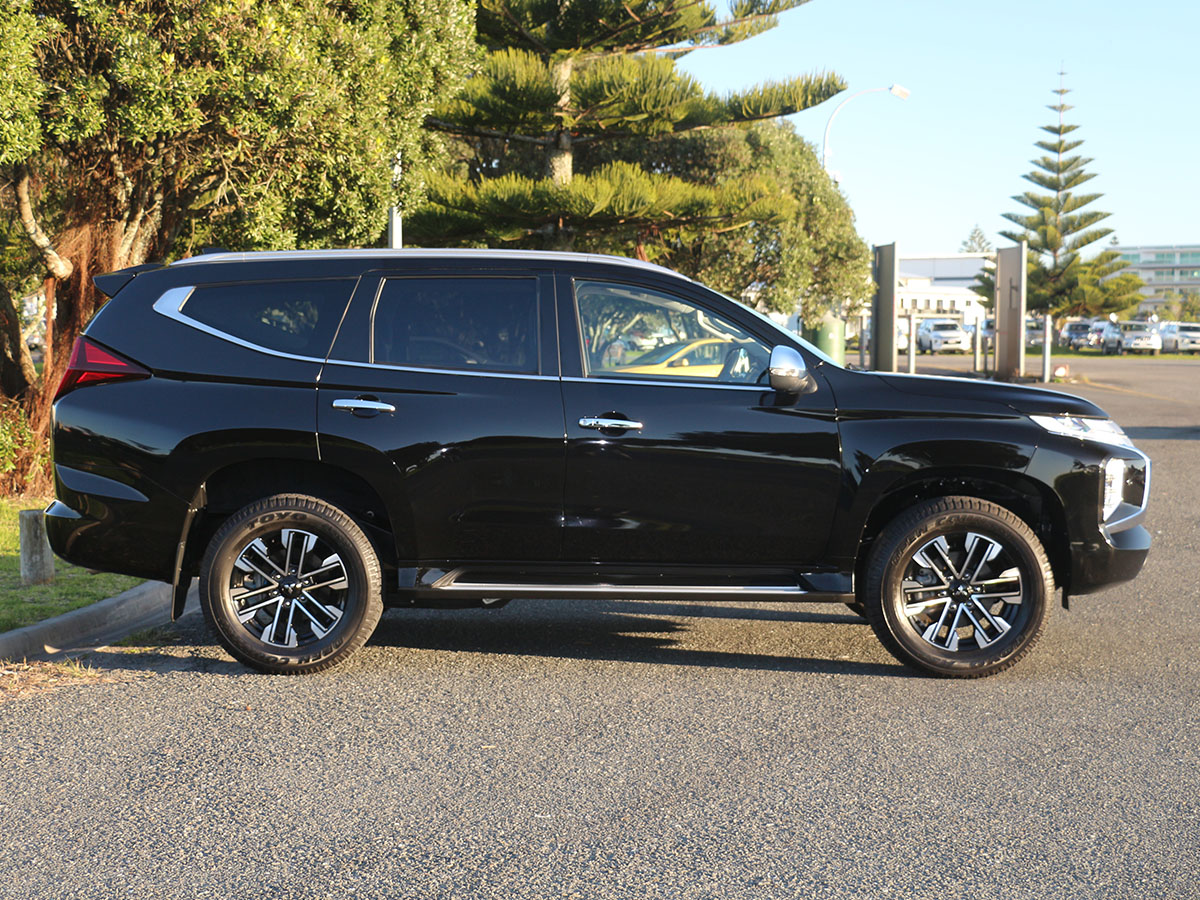 2021 Mitsubishi Pajero Sport NJZ881